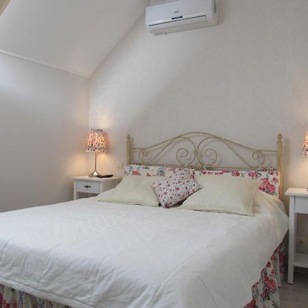 Hôtel Family House Lambert à Berehove  Extérieur photo